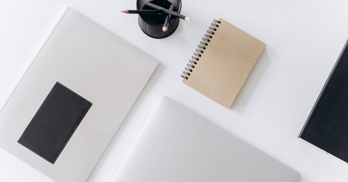 découvrez le minimalisme digital, une approche qui vous aide à simplifier votre vie numérique, réduire les distractions et maximiser votre bien-être. apprenez à utiliser la technologie de manière consciente pour créer un équilibre entre votre vie en ligne et hors ligne.