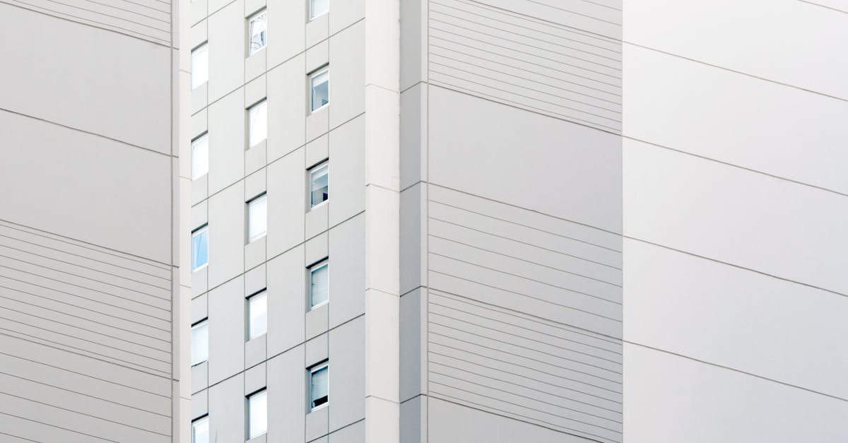 découvrez l'art du minimalisme : une philosophie de vie qui valorise la simplicité, l'épure et la réduction du superflu. apprenez à accueillir un mode de vie plus zen, à désencombrer votre espace et à vous recentrer sur l'essentiel.