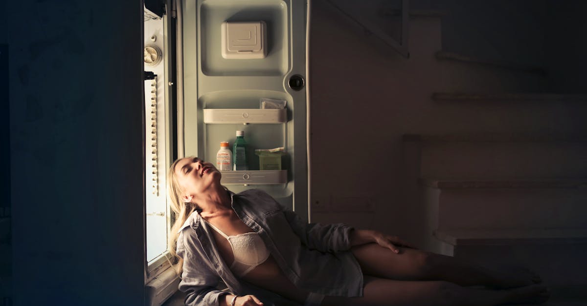 découvrez notre large sélection de réfrigérateurs alliant design moderne et efficacité énergétique. profitez d'un espace de rangement optimisé pour vos aliments et boissons, tout en préservant leur fraîcheur. trouvez le modèle qui s'adapte parfaitement à votre cuisine.