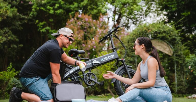 découvrez comment transformer votre vélo traditionnel en un vélo électrique performant grâce à notre guide complet sur la conversion de bicyclettes. améliorez vos trajets quotidiens et profitez d'une expérience de conduite plus écologique et agréable.