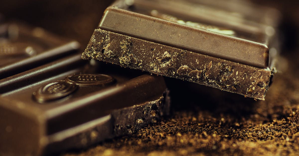 découvrez l'univers riche et savoureux du chocolat. de ses origines fascinantes à ses multiples variétés, plongez dans la velouté des saveurs et apprenez à apprécier chaque moment de douce gourmandise. explorez des recettes irrésistibles et des astuces pour choisir le chocolat parfait.