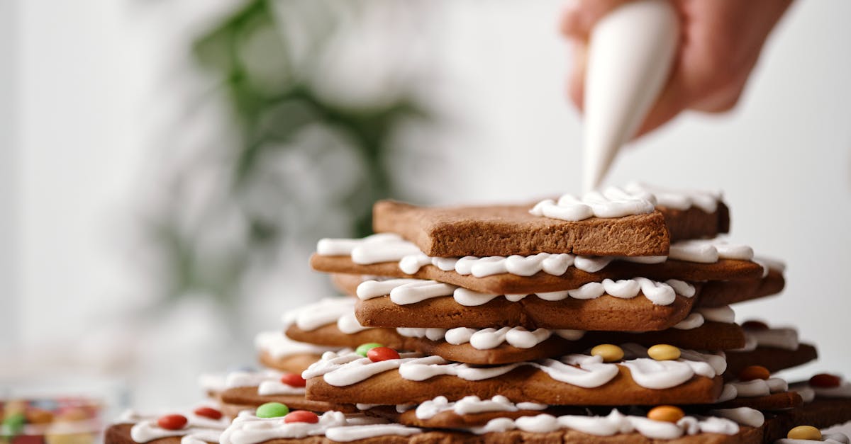 découvrez la délicieuse tradition du pain de noël, une recette festive parfumée aux épices, aux fruits secs et au miel. idéal pour partager en famille ou entre amis, ce pain moelleux apportera une touche chaleureuse à vos célébrations de fin d'année.
