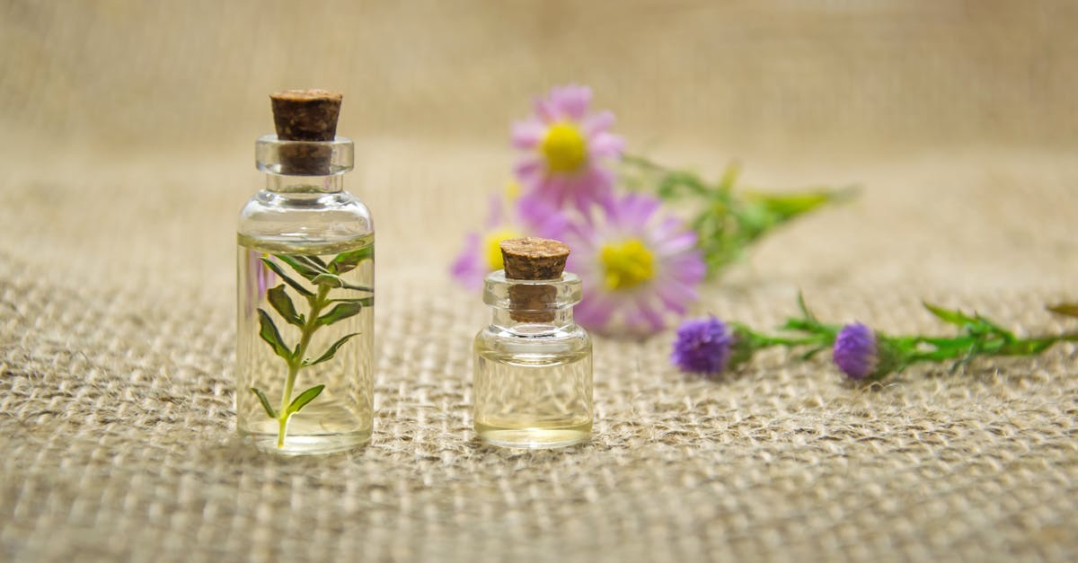 découvrez les bienfaits des huiles essentielles et comment elles peuvent améliorer votre bien-être. explorez les différentes variétés, leurs propriétés et les meilleures façons de les utiliser dans votre vie quotidienne.