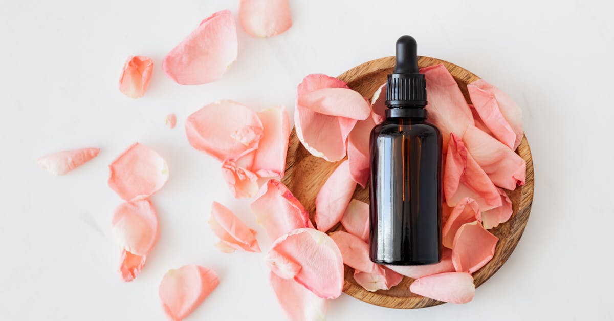 découvrez les bienfaits des huiles essentielles pour votre bien-être au quotidien. apprenez à les utiliser pour apaiser, revitaliser et vous reconnecter à la nature.