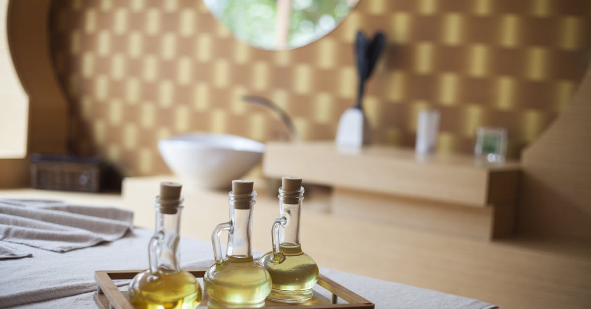 découvrez les bienfaits des huiles essentielles : des solutions naturelles pour le bien-être, la relaxation et la santé. apprenez à les utiliser dans votre quotidien pour harmoniser votre corps et votre esprit.