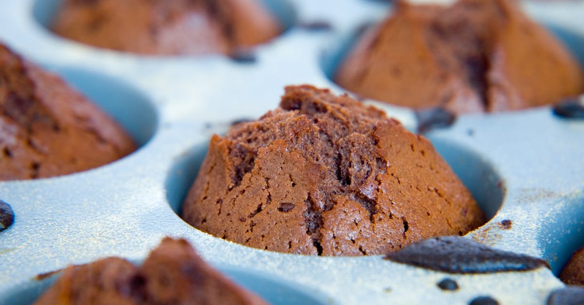 découvrez notre délicieuse recette de brownie sans farine, incroyablement moelleux et riche en chocolat. parfait pour les amateurs de desserts sans gluten, ce brownie fondant ravira vos papilles tout en restant simple à préparer.
