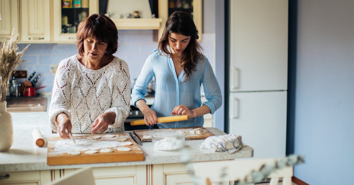 découvrez nos délicieuses recettes sans cuisson qui raviront vos papilles tout en vous faisant gagner du temps. idéales pour les journées chaudes ou les repas rapides, ces recettes saines et savoureuses sont faciles à préparer et ne nécessitent aucun appareil de cuisine. explorez une variété de plats rapides et créatifs pour impressionner vos invités sans allumer le four !