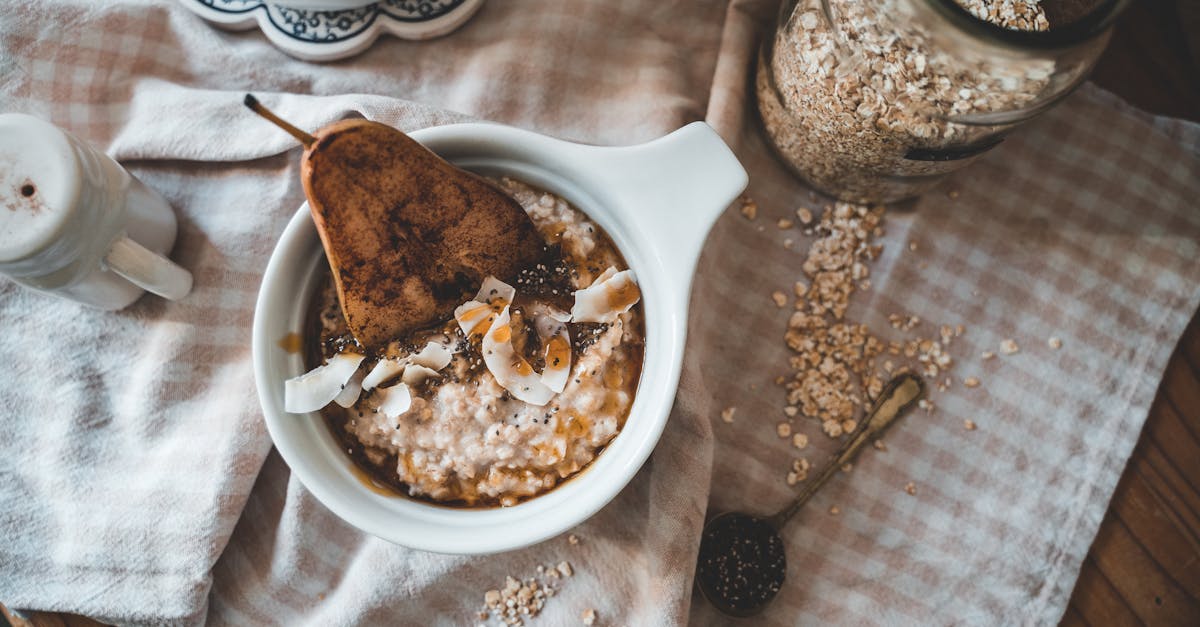 découvrez le pouvoir nutritif de l'avoine avec notre délicieuse recette de porridge, idéale pour un petit-déjeuner sain et rassasiant. apprenez à préparer un classique réconfortant qui vous apportera énergie et bien-être tout au long de la journée.