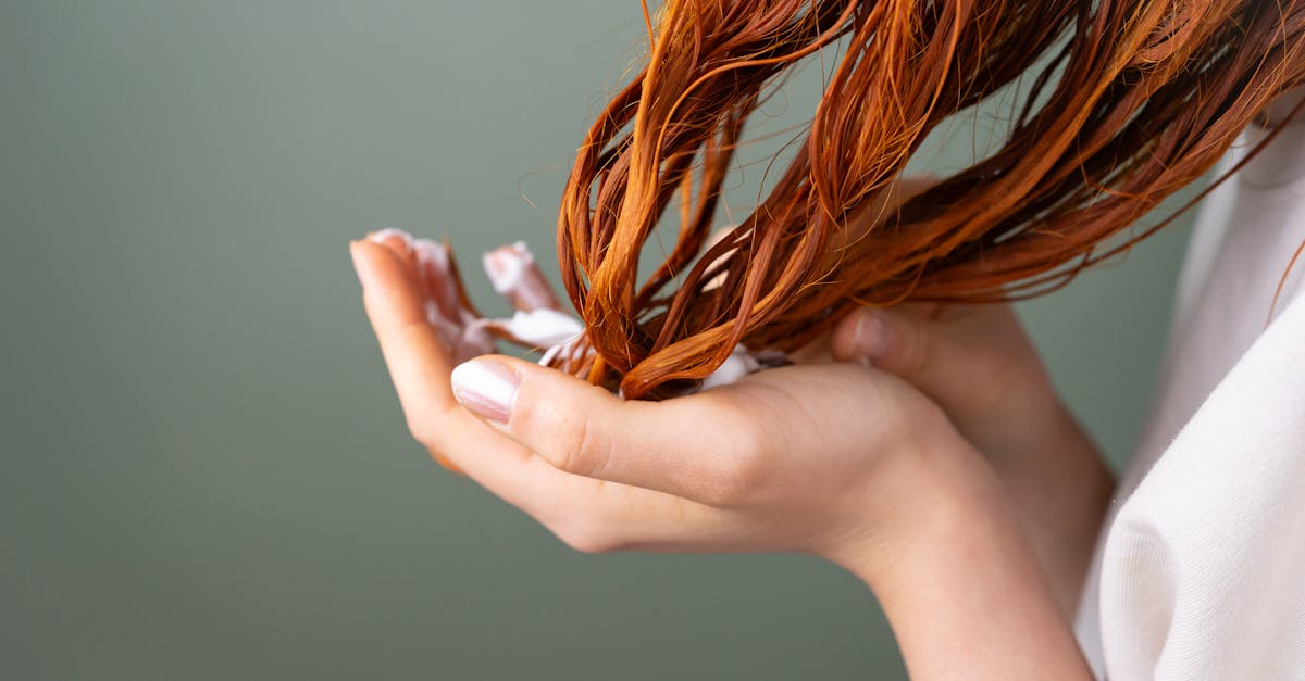 découvrez notre gel douche revitalisant, une fusion parfaite d'ingrédients naturels qui nettoie en profondeur tout en hydratant votre peau. plongez dans une expérience rafraîchissante qui revigore vos sens et laisse votre peau douce et éclatante.