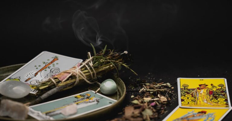 découvrez l'art du smudging, une pratique ancestrale de purification par la fumée, idéale pour alléger votre espace et favoriser un environnement harmonieux. apprenez les bienfaits des herbes sacrées et comment intégrer cette tradition dans votre quotidien pour une meilleure énergie.