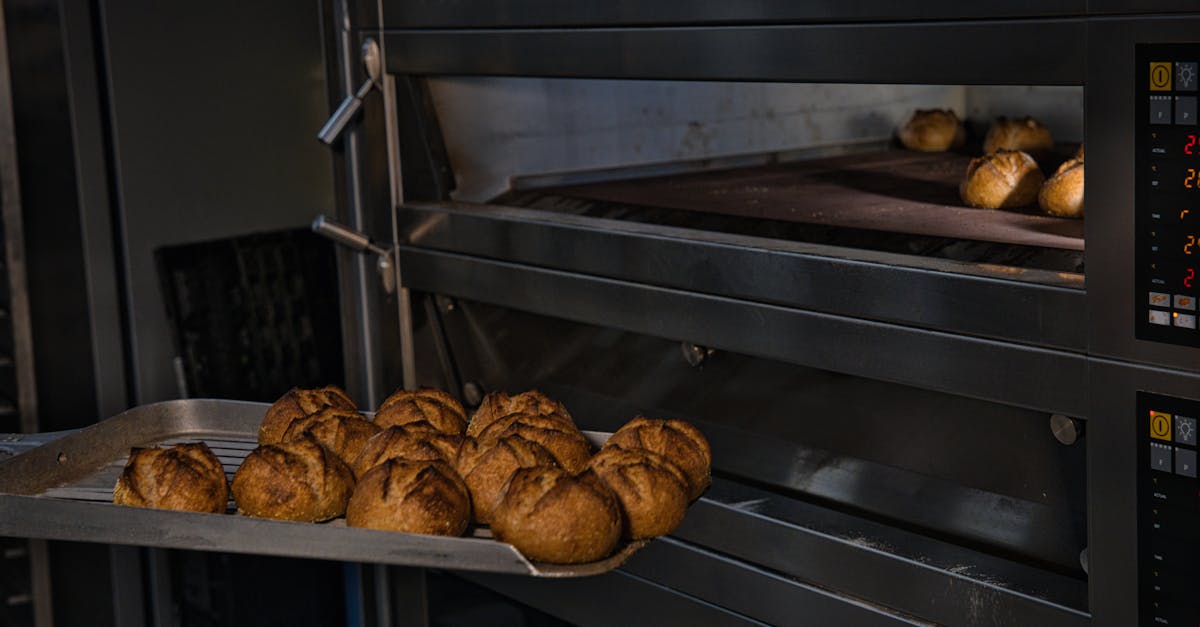 découvrez le four solaire, une solution écologique et innovante pour cuire vos aliments grâce à l'énergie du soleil. idéal pour les campeurs, les passionnés de cuisine durable et ceux qui souhaitent réduire leur empreinte carbone tout en savourant de délicieux plats.