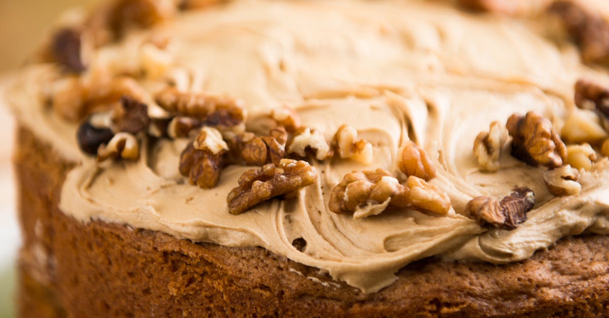 découvrez notre délicieux gâteau aux noix vegan, une douceur moelleuse et riche en saveurs, idéale pour les amoureux des desserts sains. préparé sans produits d'origine animale, il allie la texture généreuse des noix à une base naturelle, parfaite pour toutes les occasions !