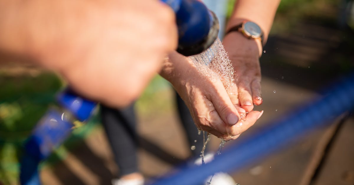 découvrez les meilleures méthodes de purification de l'eau pour garantir une consommation saine et sécurisée. apprenez à éliminer les impuretés et les contaminants grâce à des techniques efficaces et des systèmes innovants adaptés à tous vos besoins.