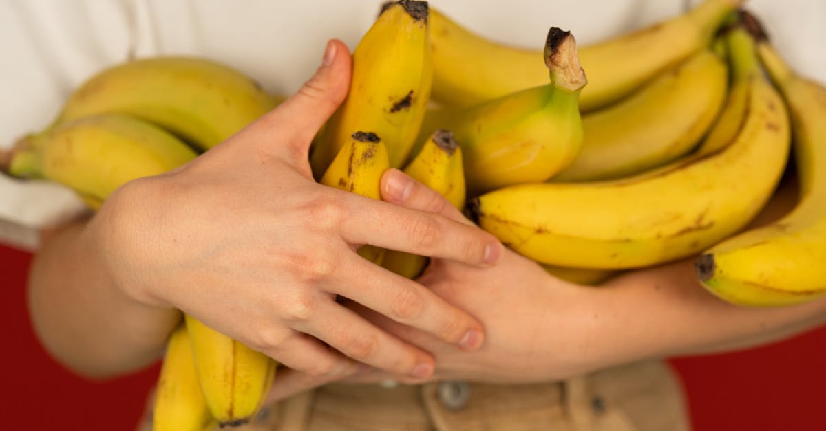 découvrez les nombreux avantages des pelures de banane ! utilisez-les comme engrais naturel, remède maison ou même dans vos recettes. apprenez à les intégrer dans votre quotidien pour une approche zéro gaspillages.