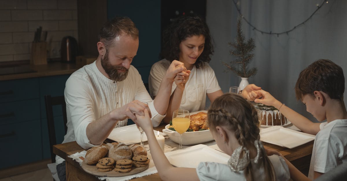 découvrez une délicieuse recette de cookies sans œufs, idéale pour tous les gourmands ! profitez d'une texture moelleuse et de saveurs irrésistibles, parfaits pour les personnes allergiques aux œufs ou pour ceux qui souhaitent une alternative végétalienne. réalisez facilement ces biscuits savoureux et régalez-vous à chaque bouchée !