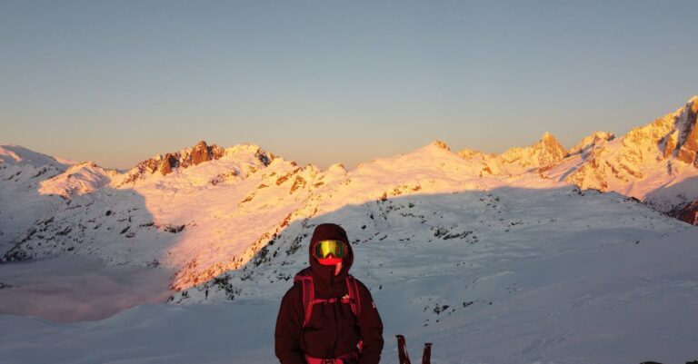 découvrez les majestueuses montagnes françaises, des alpes aux pyrénées. explorez des paysages à couper le souffle, des activités de plein air palpitantes et une richesse culturelle au cœur des sommets. parfait pour les amoureux de la nature et les aventuriers.
