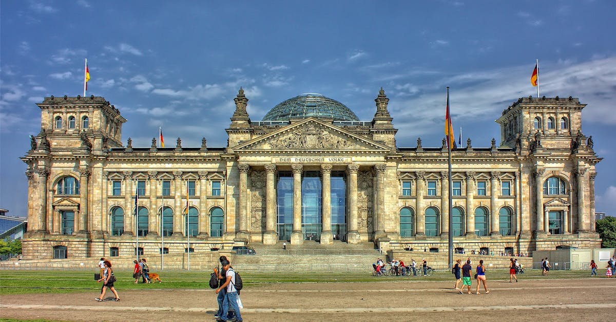 découvrez l'allemagne, un pays riche en histoire, culture et innovation. explorez ses villes dynamiques, ses châteaux enchanteurs et sa gastronomie réputée. réveillez vos sens au cœur de l'europe!