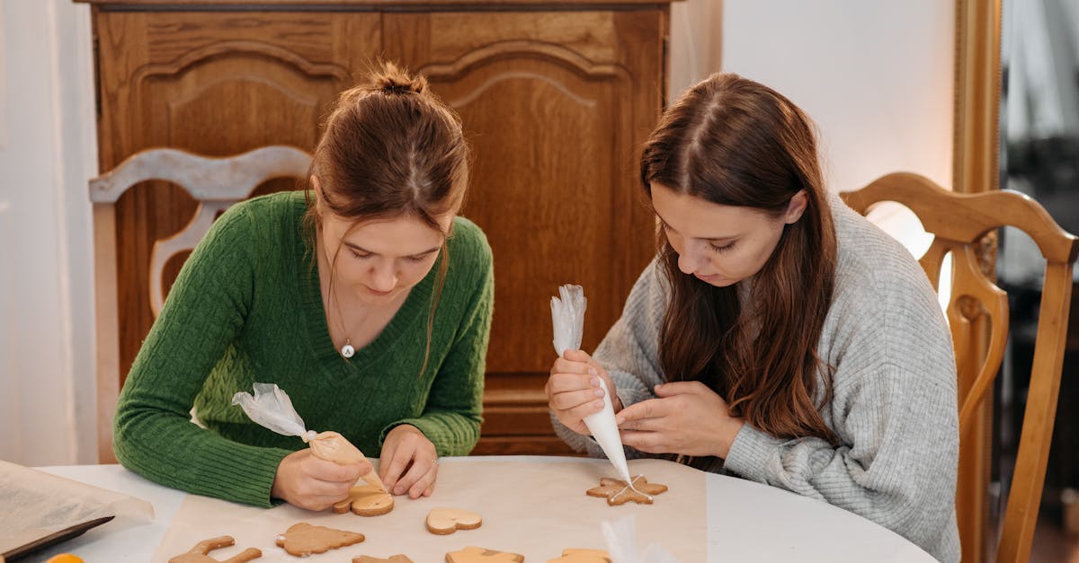 découvrez la délicieuse recette de cookies faits maison ! une combinaison parfaite de douceur et de croustillant, idéale pour satisfaire vos envies sucrées. parfaits pour un goûter ou à offrir, ces cookies apporteront réconfort et bonheur à chaque bouchée.