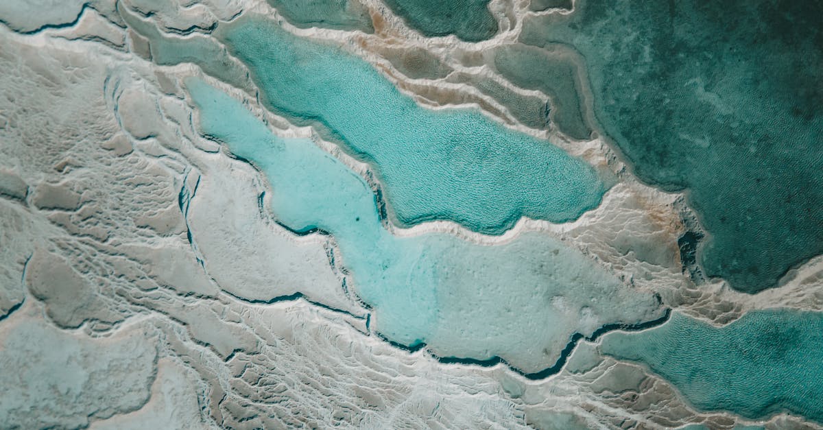 découvrez les bienfaits de l'eau minérale pour votre santé et votre bien-être. riches en minéraux essentiels, ces eaux naturelles sont idéales pour une hydratation optimale. apprenez à choisir la bonne eau minérale et à l'intégrer dans votre quotidien.