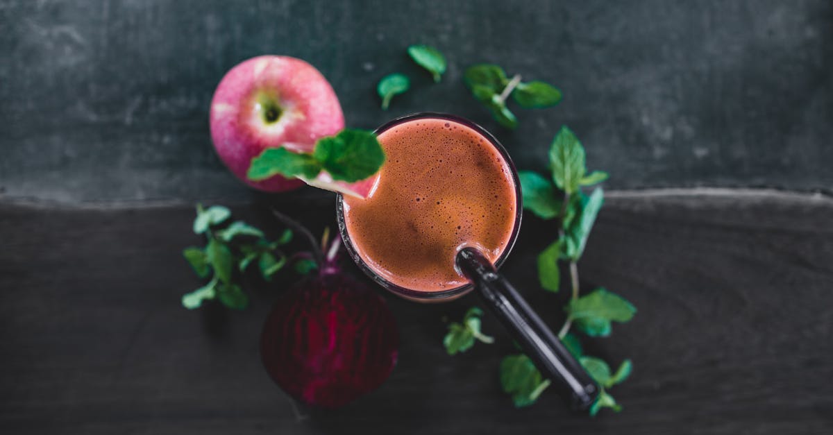 découvrez nos délicieuses tartelettes aux pommes crues, une recette saine et savoureuse qui allie fraîcheur et croquant. parfaites pour un dessert ou une petite collation, ces tartelettes mettront en valeur la douceur des pommes tout en préservant leurs nutriments. idéales à savourer en toute saison !