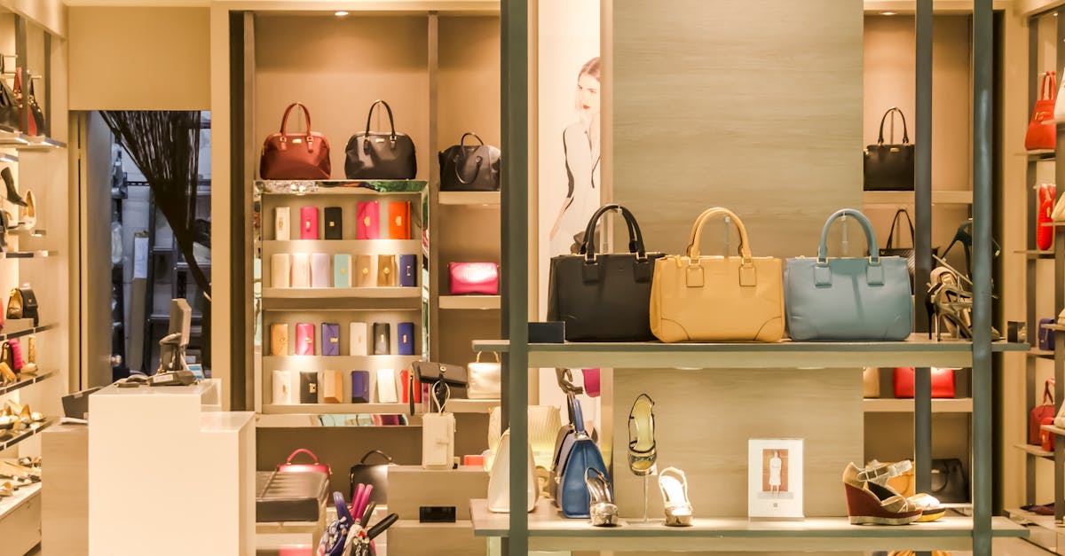 découvrez notre collection de tote-bags alliant style et praticité. parfaits pour le shopping ou le quotidien, ces sacs écologiques en toile vous accompagnent partout avec élégance. optez pour un accessoire tendance et durable qui met en avant votre personnalité.