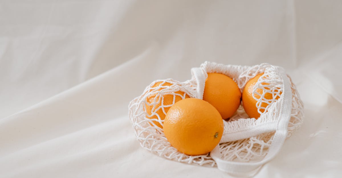 découvrez le mouvement zéro déchet qui vous aide à réduire votre empreinte écologique tout en adoptant un mode de vie durable. apprenez des astuces pratiques pour diminuer vos déchets au quotidien et vivre en harmonie avec la planète.