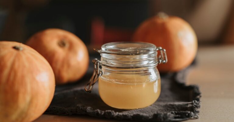 découvrez les bienfaits du vinaigre de cidre de pomme, un élixir naturel pour améliorer votre santé et votre bien-être. apprenez à l'utiliser dans vos recettes, pour la détox ou comme tonique au quotidien.