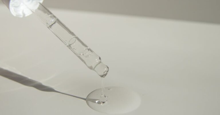 découvrez la potion d'urine de dragon, une élixir fascinant et mystérieux tiré des légendes anciennes. plongez dans un univers magique où l'alchimie et la fantastique se rencontrent pour créer un breuvage puissant aux effets étonnants. un incontournable pour les amateurs de fantasy et d'aventure !