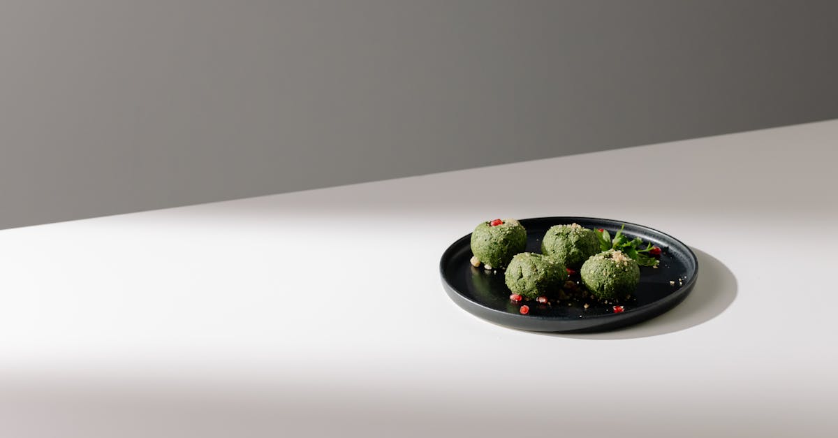 découvrez les bienfaits des plantes comestibles : une sélection variée de verts nutritifs, parfaits pour enrichir vos salades, smoothies et plats. apprenez à les cultiver et à les intégrer dans votre alimentation quotidienne pour une santé optimale !