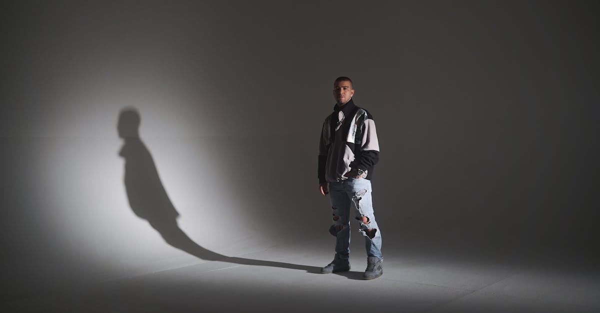 découvrez la collection unique de vêtements décolorés chez faded clothing. alliant style contemporain et confort, nos pièces tendance s'adaptent à toutes les occasions. exprimez votre personnalité avec des designs audacieux et une qualité irréprochable.