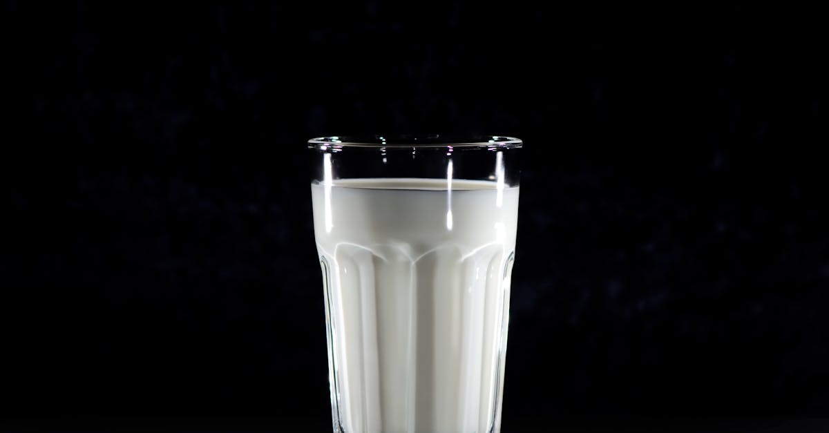 découvrez le lait, une source essentielle de calcium et de nutriments, parfaite pour vos recettes ou à déguster seul. explorez les bienfaits du lait dans votre alimentation quotidienne.