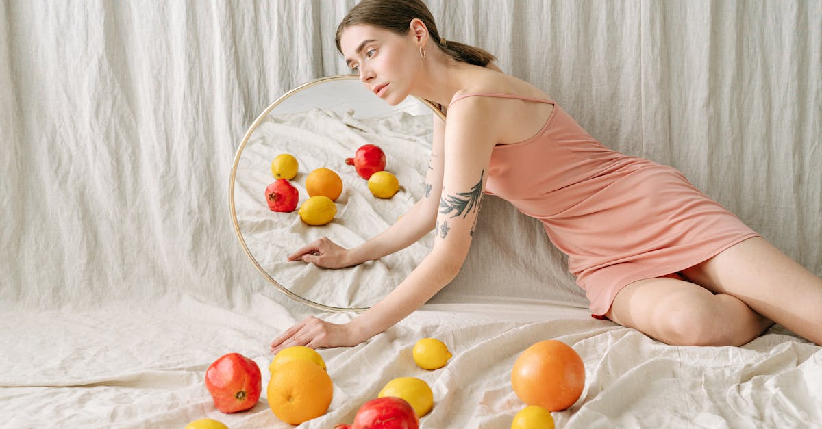 découvrez les bienfaits des grenades, ce fruit succulent riche en antioxydants et en nutriments. apprenez à les intégrer dans votre alimentation et explorez leurs nombreuses vertus pour la santé.