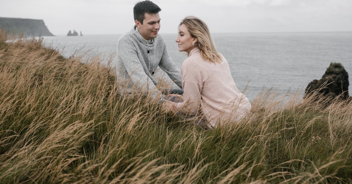 découvrez notre collection de sweaters confortables et stylés, parfaits pour toutes les occasions. idéals pour se maintenir au chaud tout en restant tendance, nos sweatshirts sont disponibles dans une variété de couleurs et de styles. trouvez le sweater qui vous correspond!