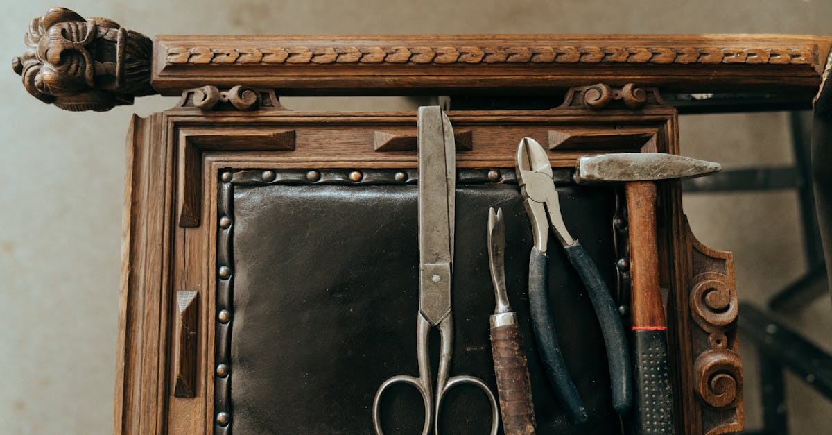 découvrez les secrets de la restauration du bois pour redonner vie à vos meubles et objets en bois. apprenez des techniques professionnelles pour restaurer, réparer et protéger vos surfaces en bois afin qu'elles brillent comme au premier jour.