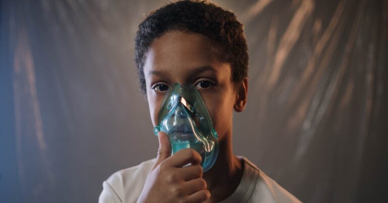 découvrez tout sur l'asthme : causes, symptômes, traitements et conseils pour mieux gérer cette maladie respiratoire courante. informez-vous pour améliorer votre qualité de vie et respirer sereinement.