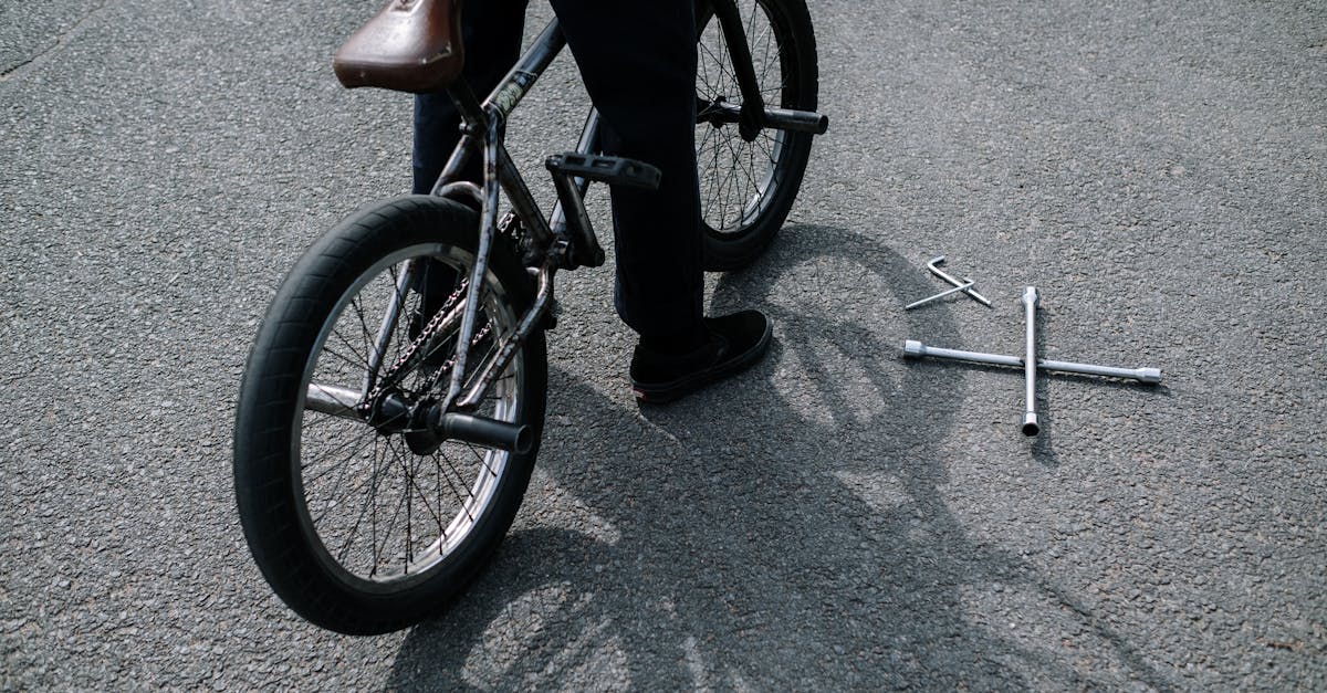 découvrez nos conseils essentiels pour l'entretien de votre bicycle. apprenez à prolonger la durée de vie de votre vélo grâce à des astuces pratiques sur le nettoyage, les réparations et les vérifications régulières. roulez en toute sécurité et performance!