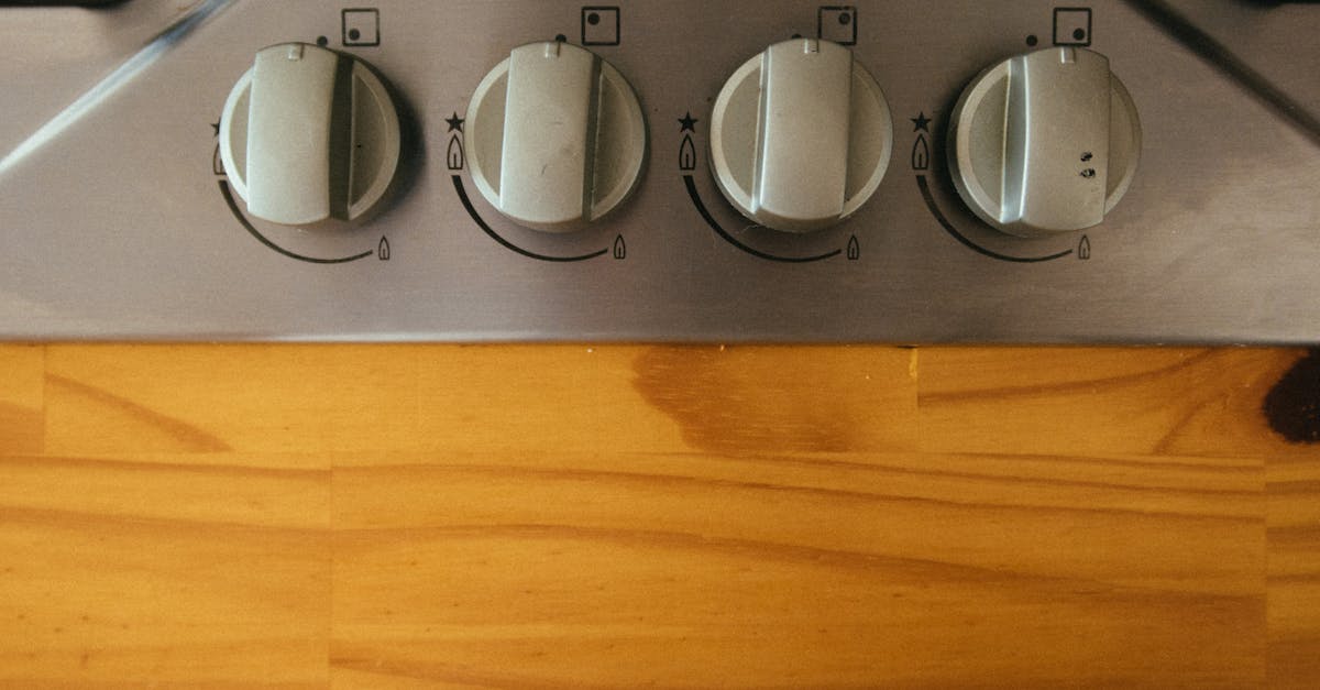découvrez comment améliorer votre efficacité en cuisine grâce à des astuces pratiques, des techniques de préparation optimisées et des recettes faciles à réaliser. transformez vos sessions de cuisine en moments de plaisir et de gain de temps !