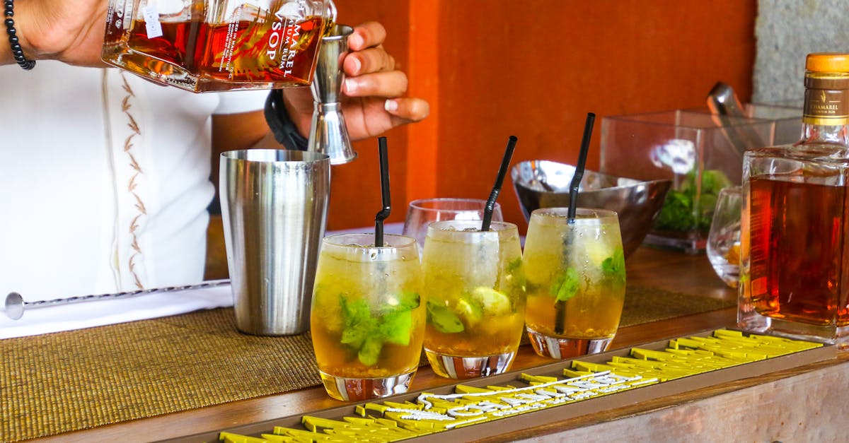 découvrez notre sélection variée de boissons rafraîchissantes, allant des cocktails créatifs aux mocktails sans alcool. parfaites pour chaque occasion, nos drinks apporteront une touche de fraîcheur à vos moments de détente.