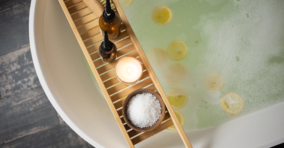 découvrez les bienfaits des huiles essentielles, leurs propriétés aromatiques et leurs usages variés pour le bien-être et la santé au quotidien. plongez dans l'univers de l'aromathérapie et apprenez à les intégrer dans votre routine.
