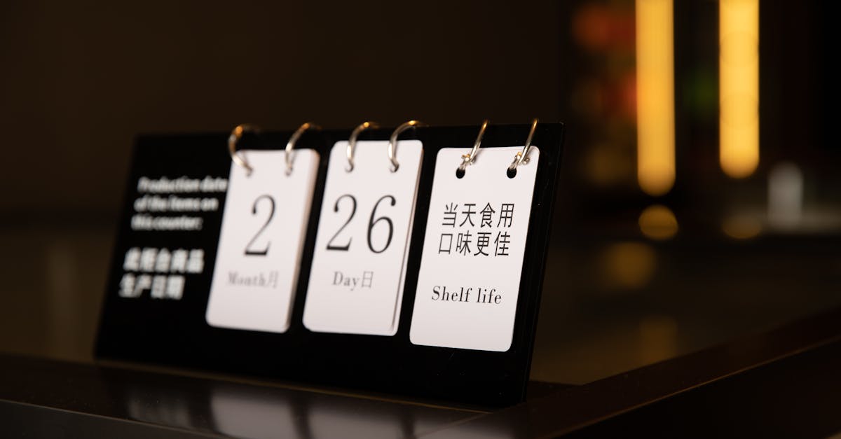 découvrez tout ce que vous devez savoir sur l'expiration : ses implications, l'importance des dates limites et comment gérer vos produits de manière optimale pour éviter le gaspillage.