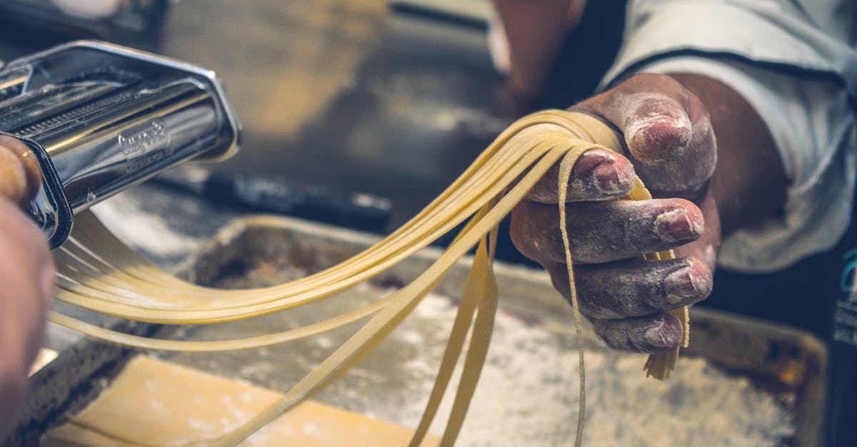 découvrez tout sur la farine : ses variétés, ses usages en cuisine, et comment choisir la meilleure pour vos recettes. un guide complet pour les passionnés de pâtisserie et de cuisine maison.