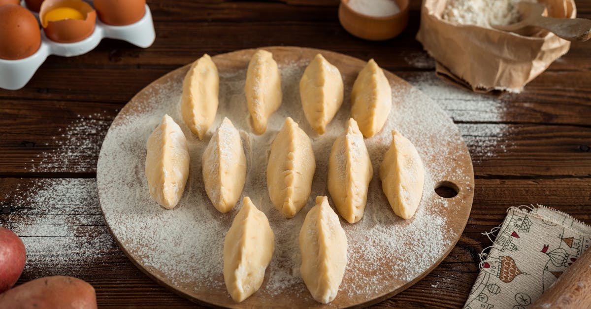 découvrez tout sur la farine : types, utilisations, recettes et conseils pour réussir vos préparations culinaires. la farine, ingrédient essentiel de votre cuisine, s'invite dans vos plats pour des saveurs incomparables.