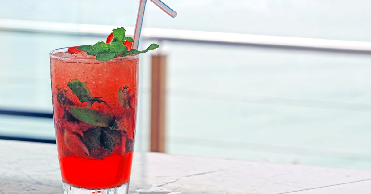 découvrez notre sirop de menthe rafraîchissant, parfait pour vos cocktails, desserts ou simplement pour aromatiser vos boissons. un goût intense de menthe pour un moment de fraîcheur unique.