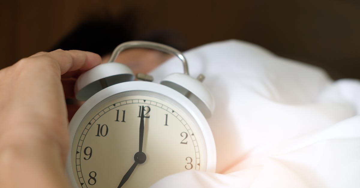 découvrez notre guide complet sur la routine matinale idéale pour bien commencer votre journée. apprenez des astuces pour dynamiser votre réveil, optimiser votre temps et instaurer des habitudes bénéfiques pour votre santé et votre bien-être.