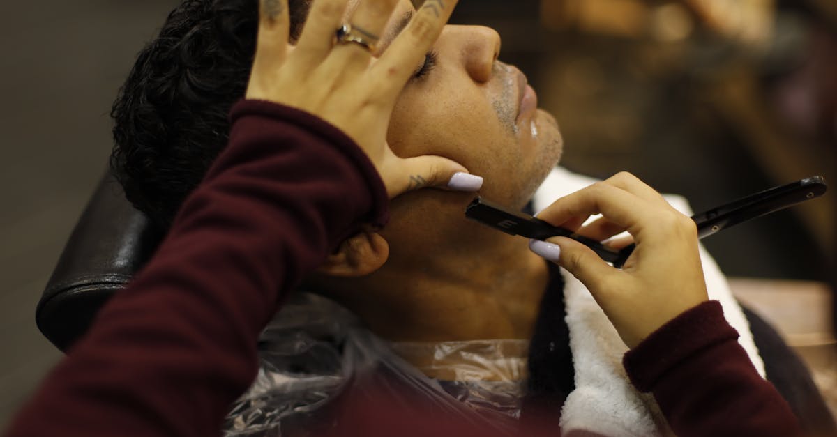 découvrez l'univers de la nail technique : astuces, tendances et conseils pour sublimer vos ongles avec des techniques professionnelles et créatives.