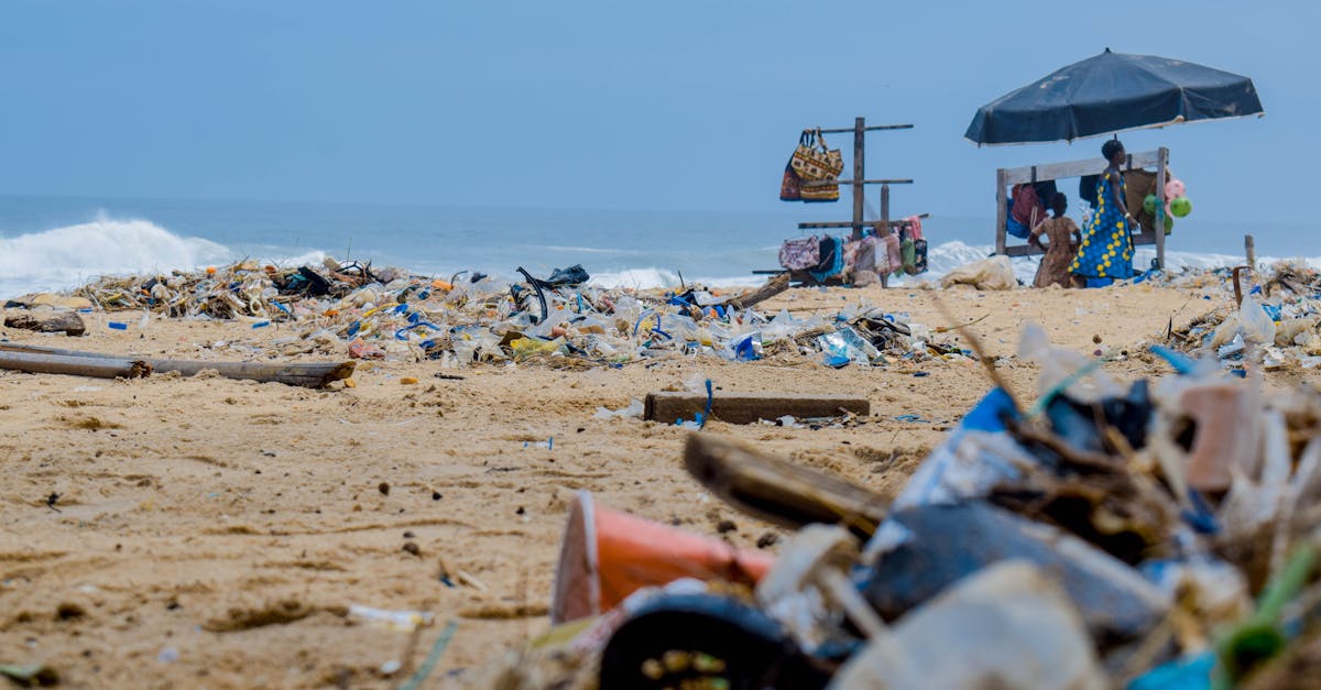 découvrez tout sur le plastique : ses caractéristiques, ses applications, son impact environnemental et des alternatives durables. informez-vous sur les enjeux liés à l'utilisation du plastique et comment agir pour un avenir plus responsable.