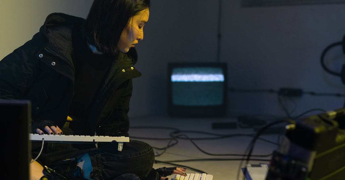 découvrez le monde fascinant de l'électricité statique ! apprenez comment elle se forme, ses applications dans notre vie quotidienne et les phénomènes surprenants liés à cette force invisible. explorez les expériences amusantes et comprenez son rôle dans les technologies modernes.
