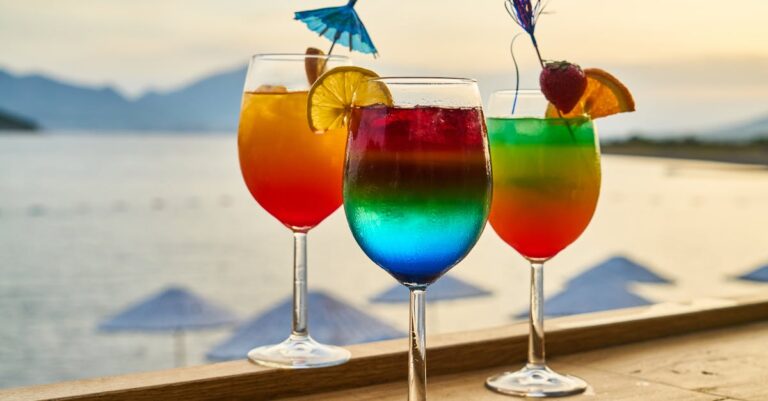 découvrez notre sélection de boissons rafraîchissantes, allant des classiques aux options innovantes. que vous recherchiez des sodas, des jus naturels ou des boissons énergétiques, trouvez la parfaite boisson pour accompagner chaque moment de votre journée.