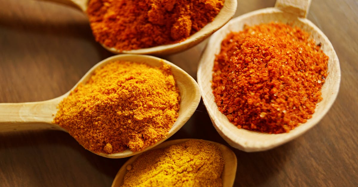 découvrez la cannelle, une épice aux multiples vertus, qui sublime vos plats sucrés et salés. explorez ses bienfaits pour la santé, ses origines et des recettes inédites. laissez-vous envoûter par son arôme chaud et réconfortant.