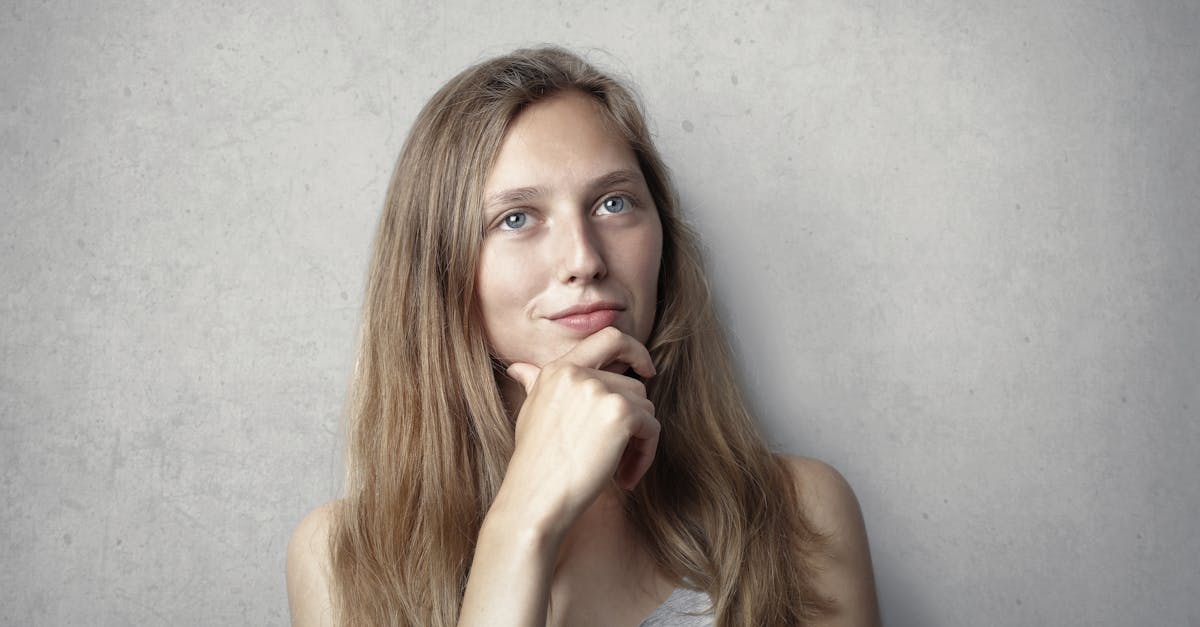 découvrez des conseils et des solutions efficaces pour réduire le double menton. améliorez votre profil avec des exercices ciblés, des astuces de soins et des traitements adaptés pour retrouver une ligne plus définie et un visage éclatant.
